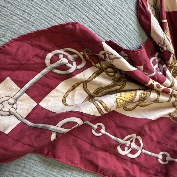 Hermes silk scarf - Picture 8 of 10